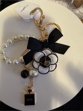 Camellia flower keychain
